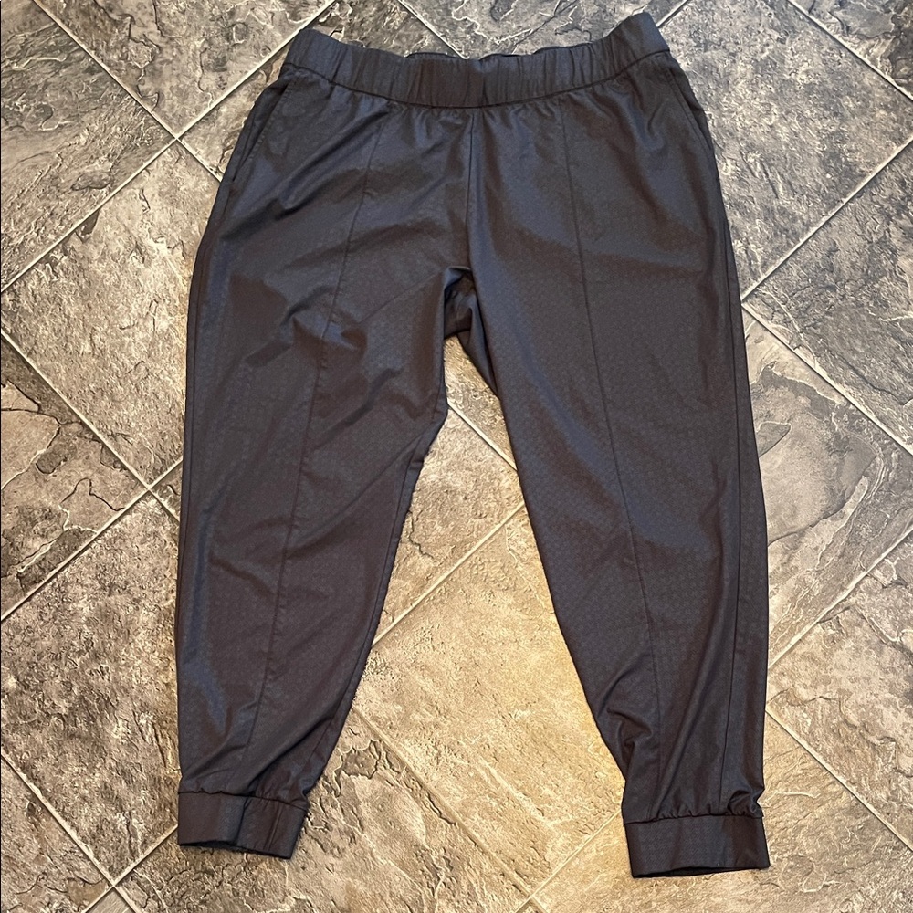 NIKE Ladies Dri-fit Black Gray Jogger Athletic Pants Tie Waist Checkered Pattern